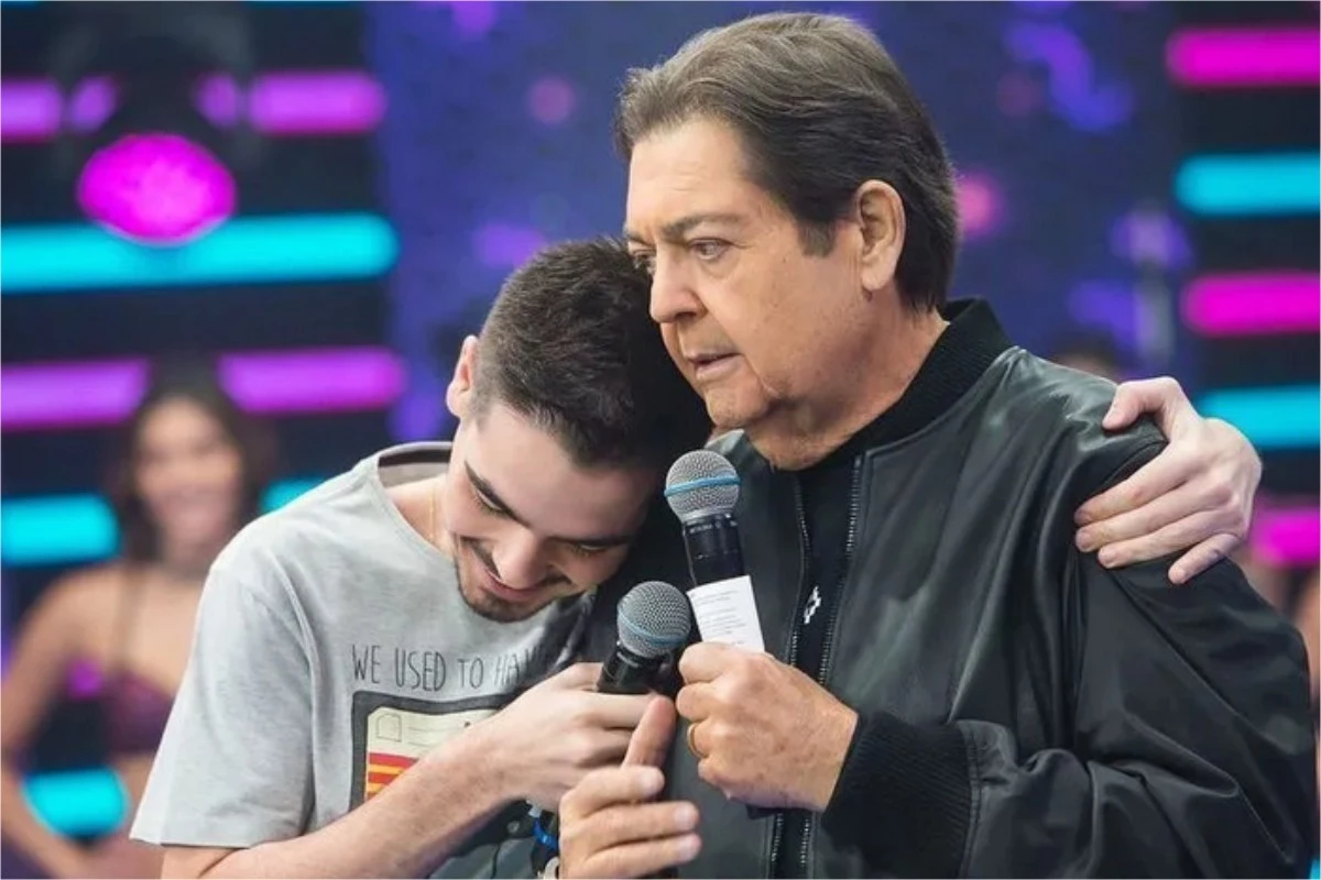 âCada vez mais forte nas redes sociais': filho de FaustÃ£o jÃ¡ faz planos para 2025