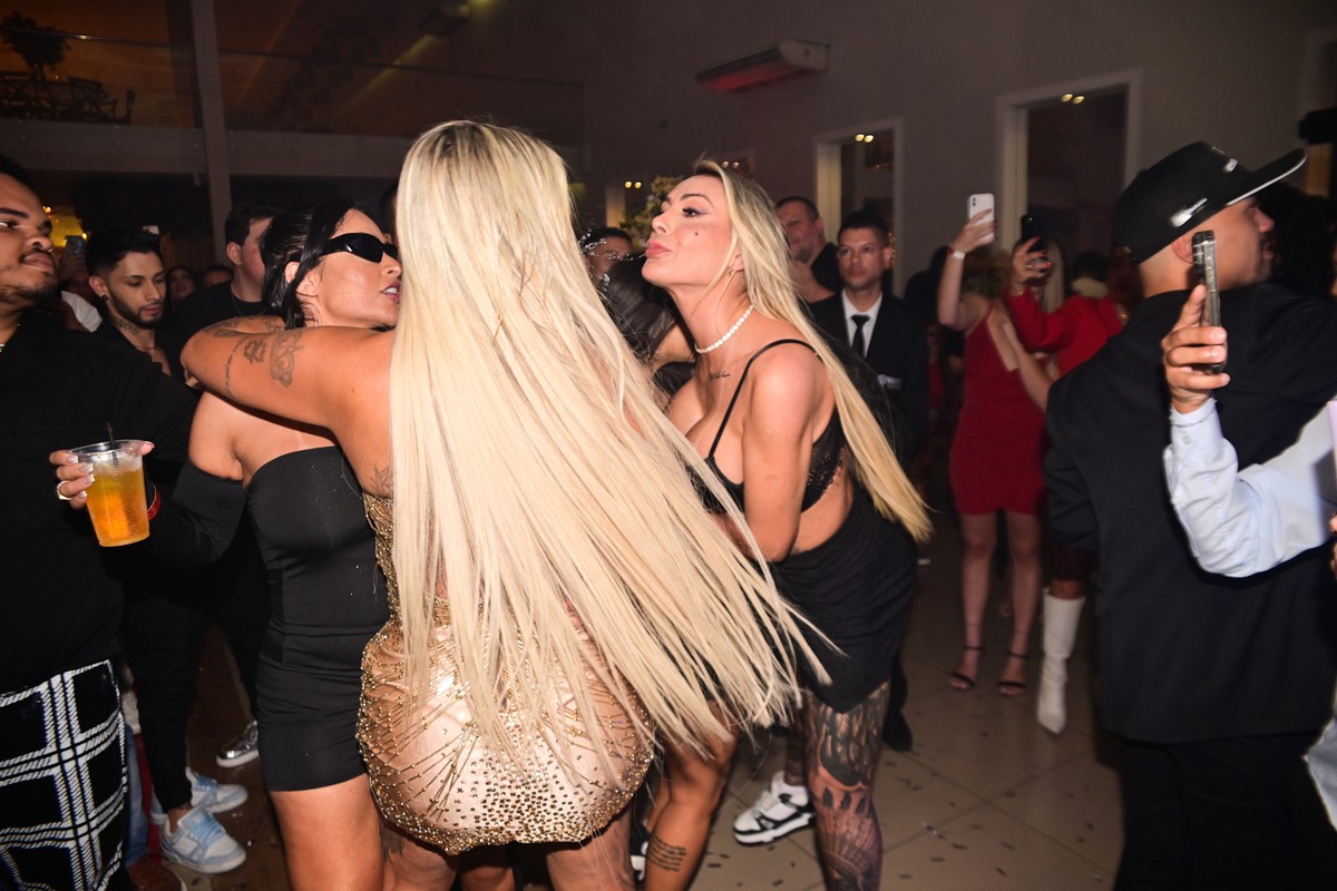 Antes da discussÃ£o e dos ferimentos, Andressa Urach revela que teve um romance com Juju Ferrari