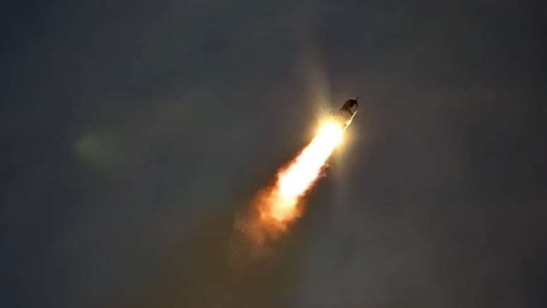 Megafoguete Starship, da SpaceX, realiza voo orbital nesta segunda-feira, 28